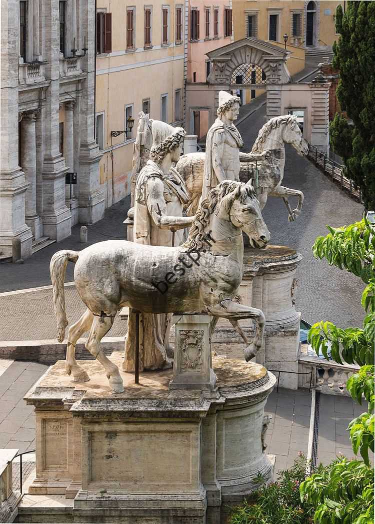مجسمه کرچک و پولکس ​​در رم